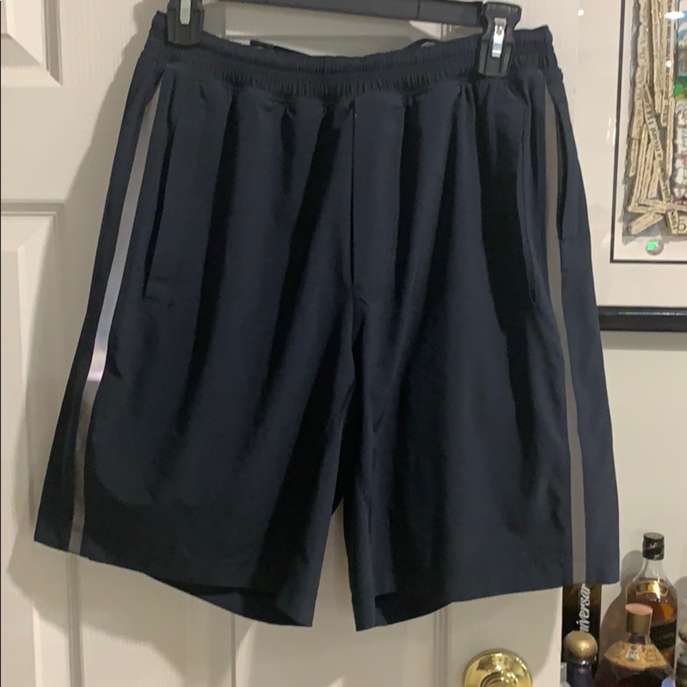 Mens athletic shorts
